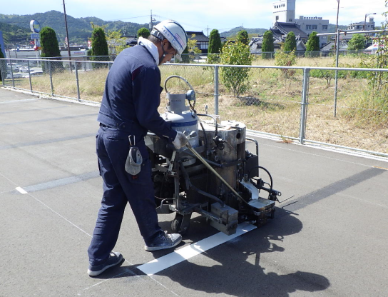 白線ライン引き